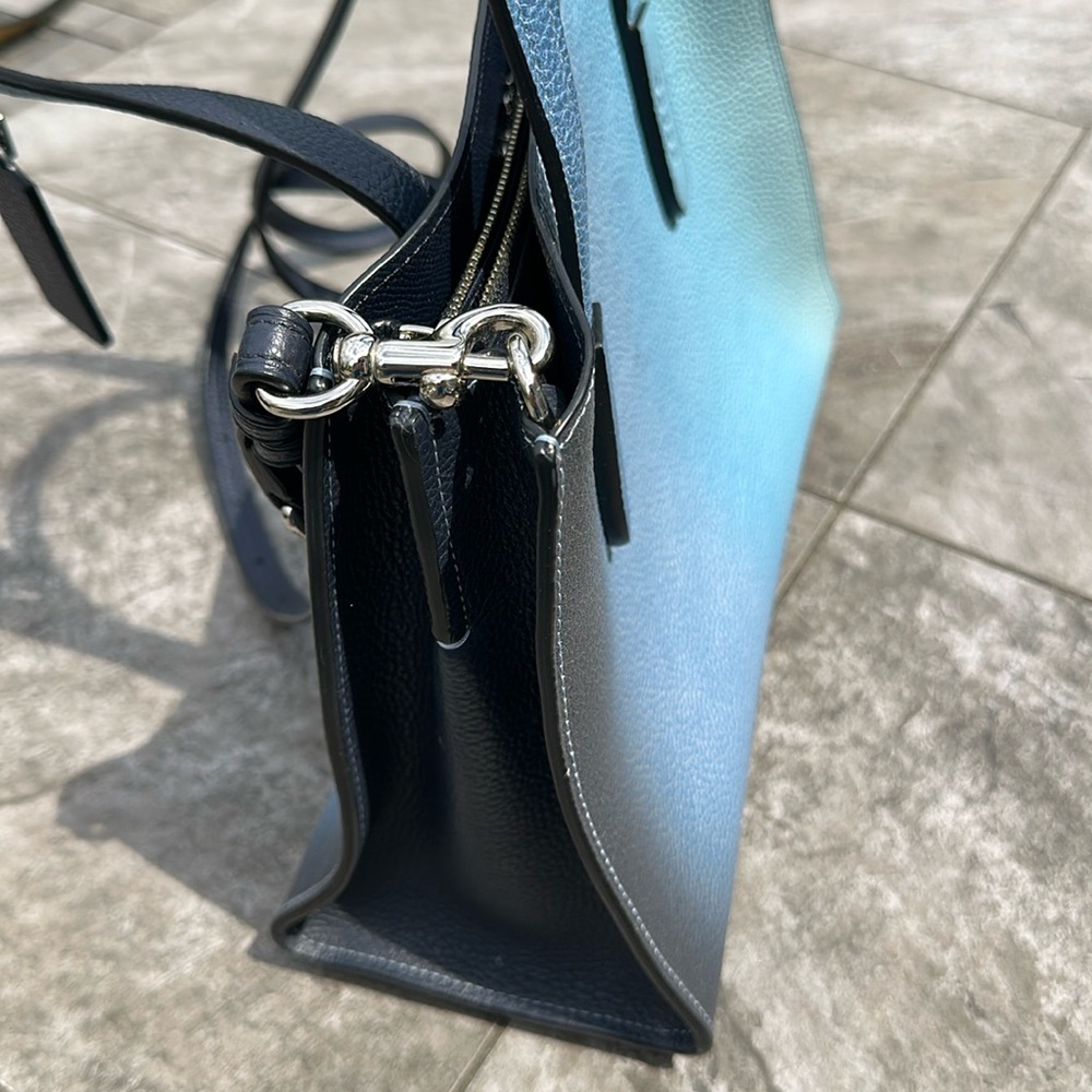 Coach , mixed blues, zippered closure - Picture 4 of 17